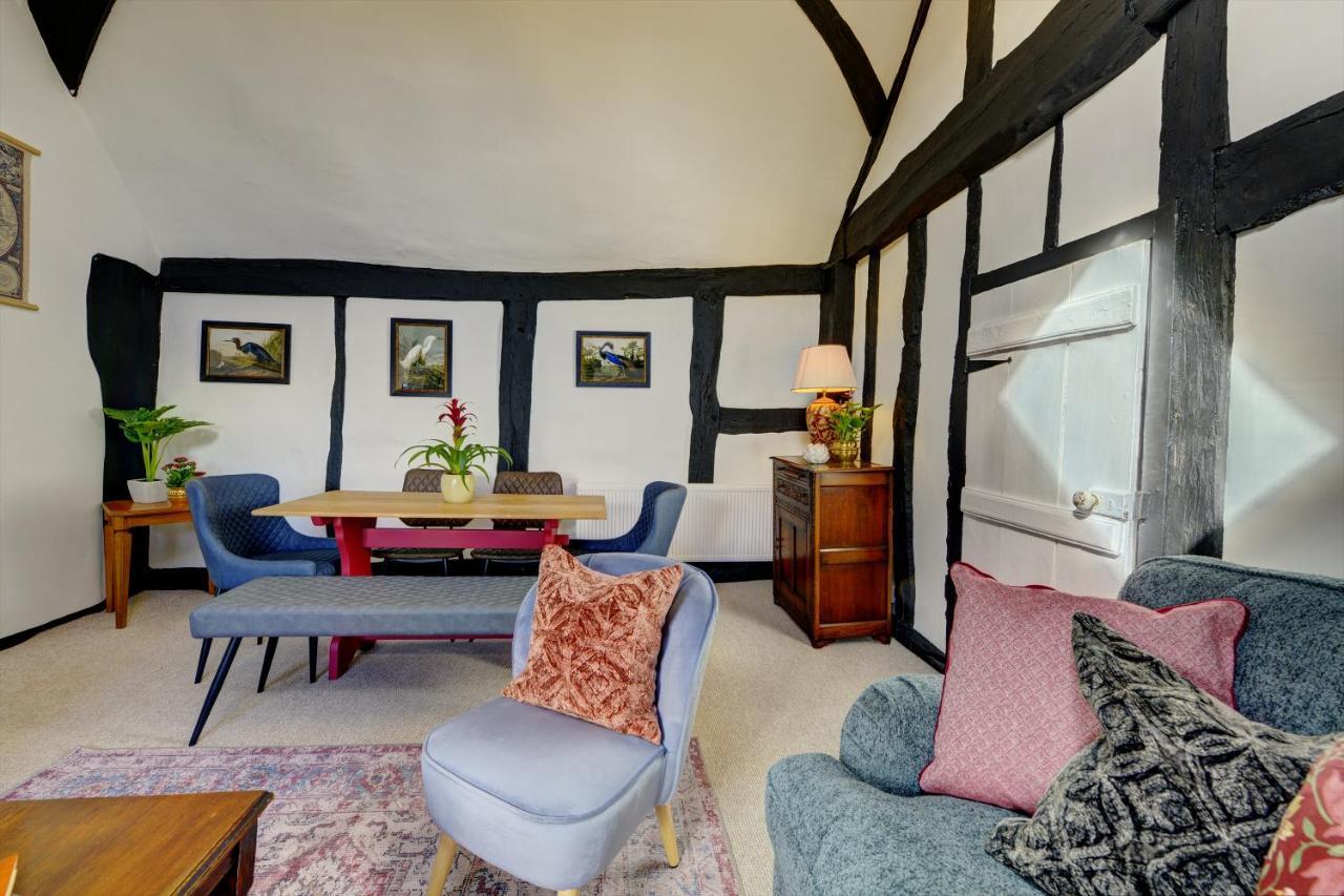 Loft Cottage By Spa Town Property - 2 Bed Tudor Retreat Near To Stratford-Upon-Avon, Warwick & Solihull المظهر الخارجي الصورة