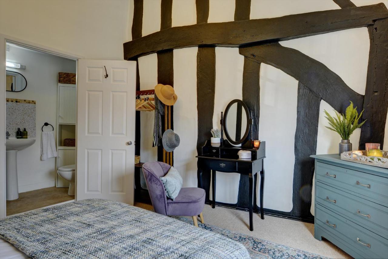 Loft Cottage By Spa Town Property - 2 Bed Tudor Retreat Near To Stratford-Upon-Avon, Warwick & Solihull المظهر الخارجي الصورة