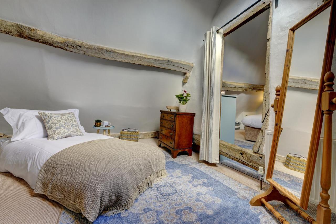 Loft Cottage By Spa Town Property - 2 Bed Tudor Retreat Near To Stratford-Upon-Avon, Warwick & Solihull المظهر الخارجي الصورة