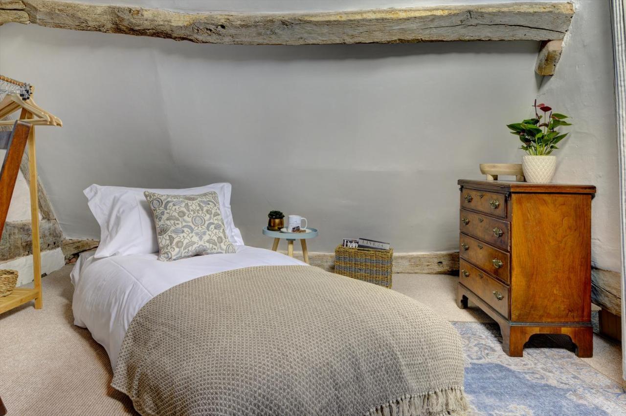 Loft Cottage By Spa Town Property - 2 Bed Tudor Retreat Near To Stratford-Upon-Avon, Warwick & Solihull المظهر الخارجي الصورة
